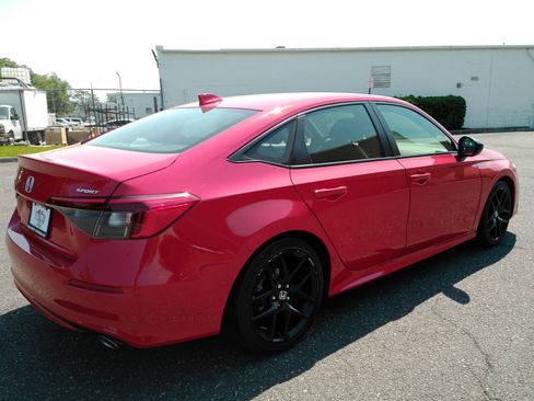Used 2022 Honda Civic Sport image 6
