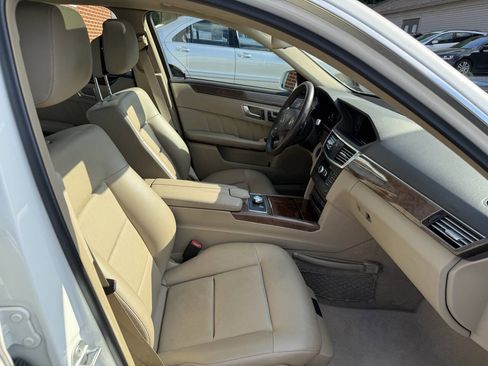 Used 2013 Mercedes-Benz E 350 BlueTEC Sedan image 22
