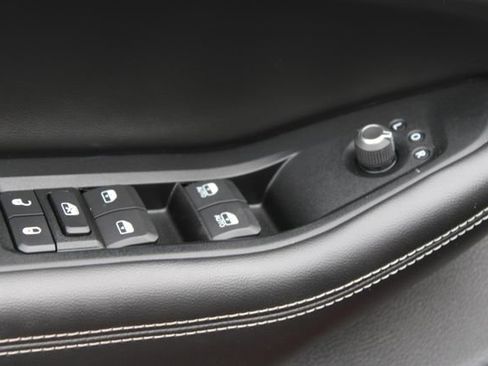 Used 2023 Jeep Grand Cherokee 30th Anniversary image 11