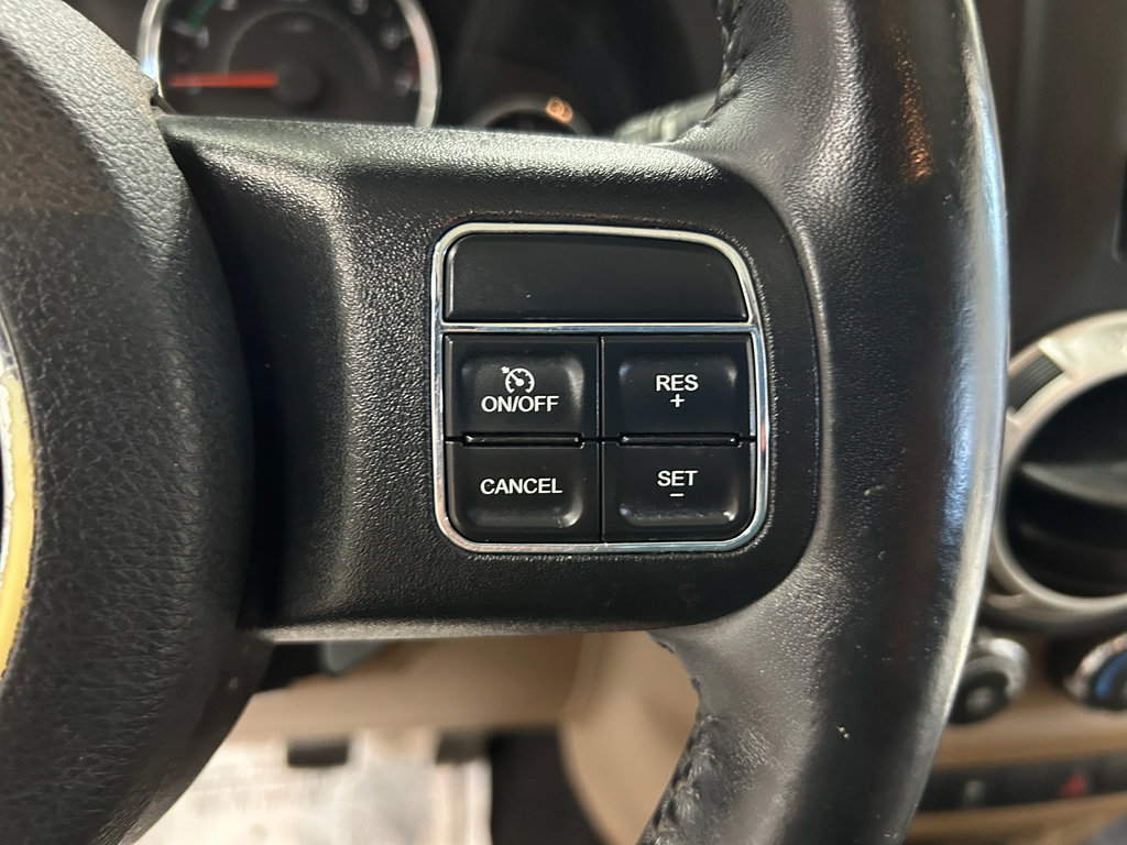 Used 2017 Jeep Wrangler Unlimited Rubicon w/ Connectivity Group AWD/4WD image 11