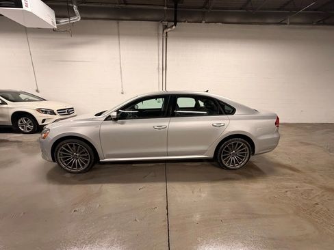 Used 2015 Volkswagen Passat 1.8T S image 5