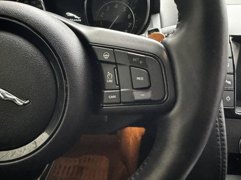 Used 2016 Jaguar F-TYPE S image 30