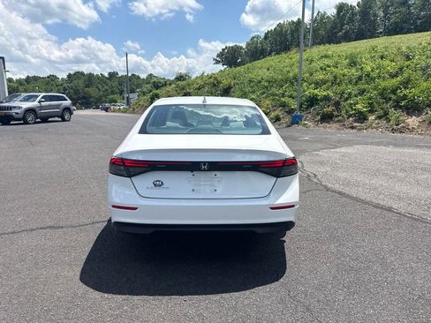 Used 2024 Honda Accord LX image 8