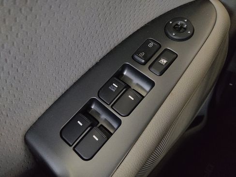 Used 2015 Kia Optima LX FWD image 27