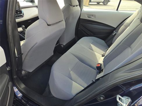 Used 2022 Toyota Corolla SE image 19