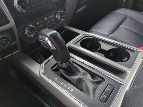 Used 2019 Ford F150 Lariat w/ Equipment Group 502A Luxury image 21