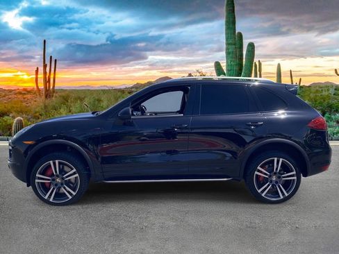 Used 2012 Porsche Cayenne Turbo AWD/4WD image 6