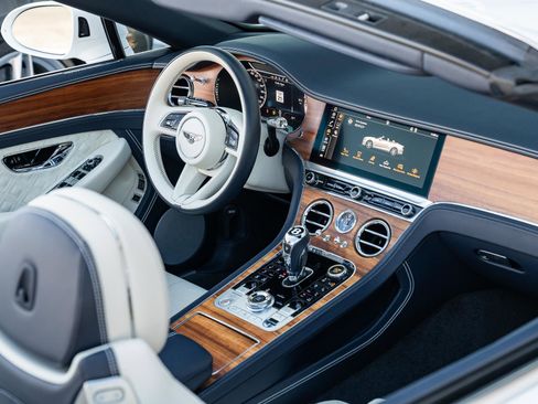Used 2022 Bentley Continental GT image 20