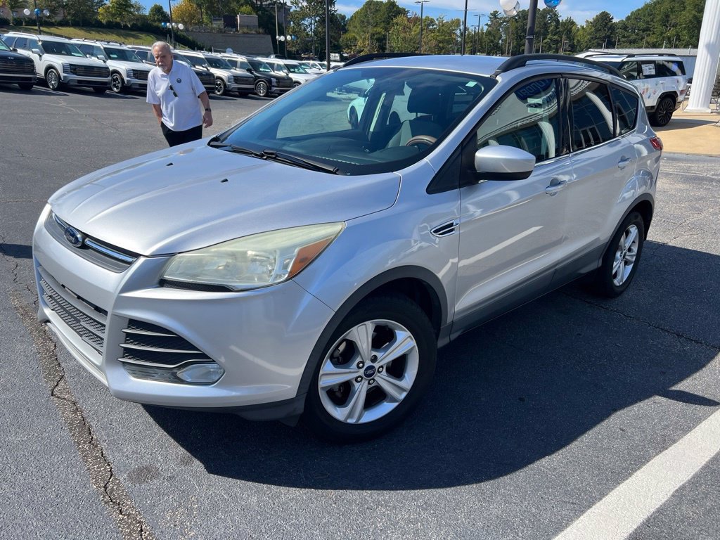 Used 2014 Ford Escape SE w/ Equipment Group 201A FWD image 2