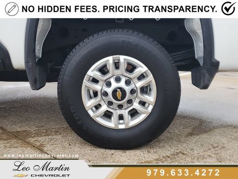 Used 2026 Chevrolet Silverado 2500 LT AWD/4WD image 8