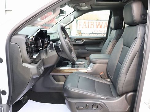 New 2026 Chevrolet Silverado 1500 RST AWD/4WD image 16