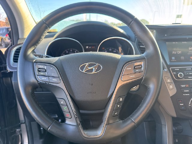 Used 2017 Hyundai Santa Fe Sport FWD image 22