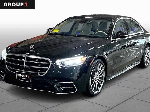 Used 2022 Mercedes-Benz S 580 4MATIC Sedan image 1
