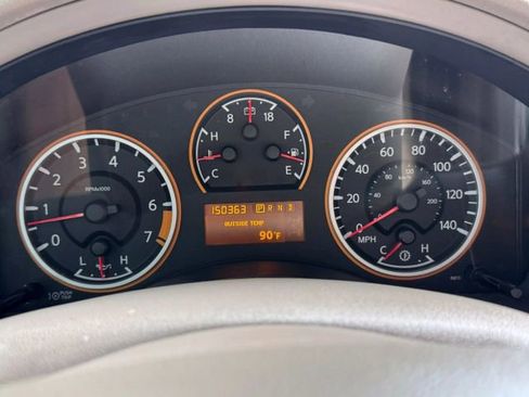 Used 2013 Nissan Armada SV image 16