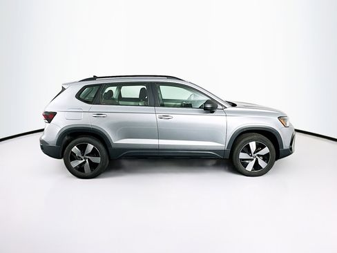 Used 2025 Volkswagen Taos S image 10