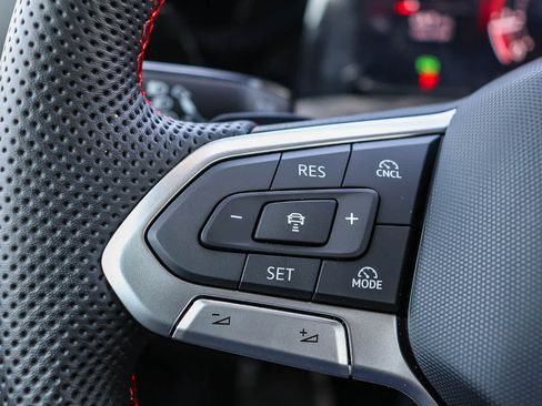 New 2026 Volkswagen GTI SE FWD image 23