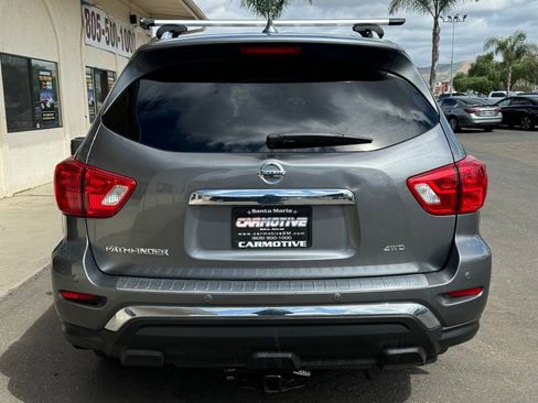 Used 2020 Nissan Pathfinder S image 6