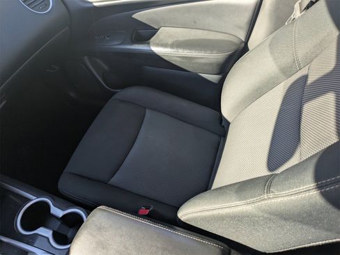 Used 2020 Nissan Pathfinder SV image 19