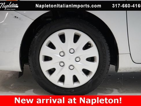 Used 2013 Toyota Corolla LE image 11