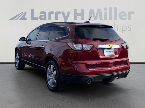Used 2017 Chevrolet Traverse Premier image 3