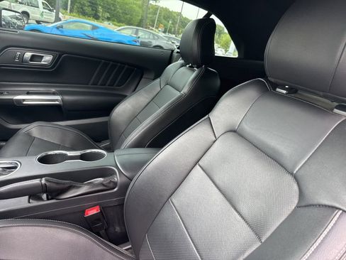 Used 2018 Ford Mustang Premium RWD image 5