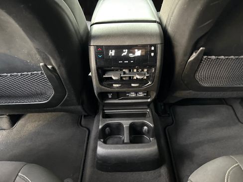 Used 2021 Jeep Grand Cherokee L Laredo w/ Luxury Tech Group I image 32