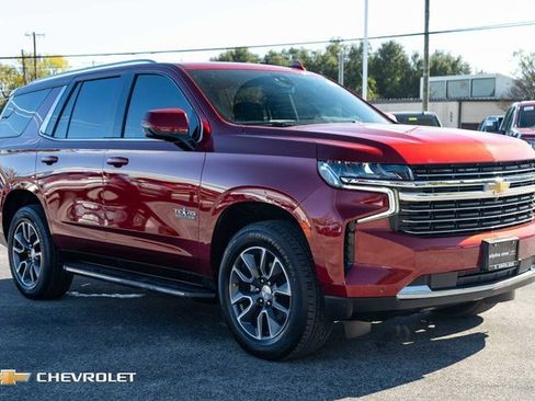 Used 2022 Chevrolet Tahoe LT w/ Luxury Package image 3