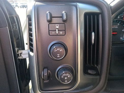 Used 2018 Chevrolet Silverado 2500 LTZ w/ Duramax Plus Package image 17