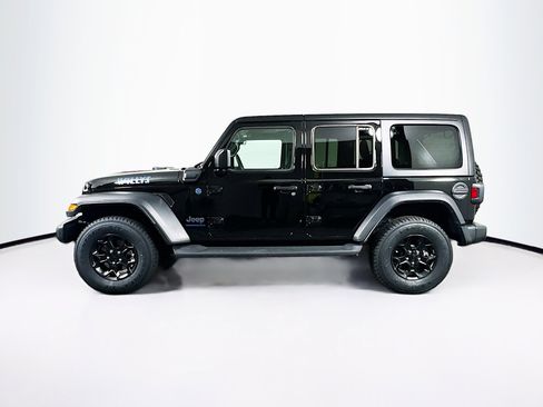 Used 2023 Jeep Wrangler Unlimited w/ Cold Weather Group AWD/4WD image 4