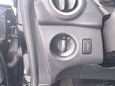 Used 2013 Ford Fiesta SE image 30