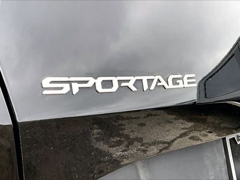 Used 2023 Kia Sportage X-Line w/ X-Line Premium Package image 9