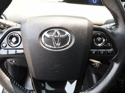 Certified 2022 Toyota Prius XLE w/ Premium Convenience Package FWD image 31