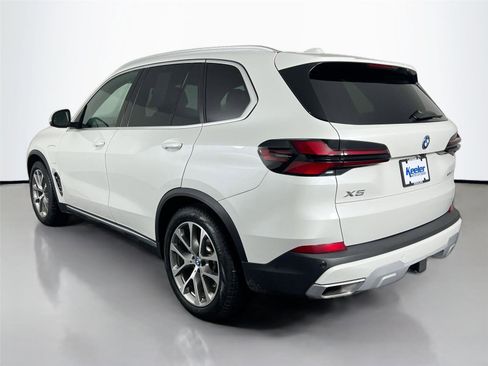 Certified 2024 BMW X5 xDrive50e w/ Premium Package image 4