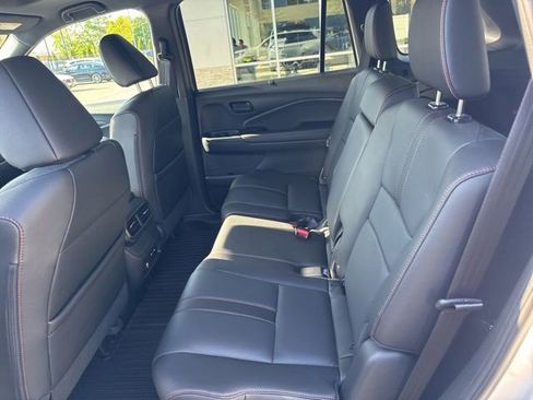 Used 2024 Honda Passport TrailSport image 21