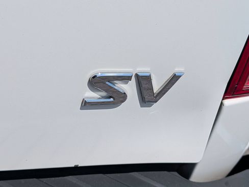 Used 2016 Nissan Frontier SV RWD image 6