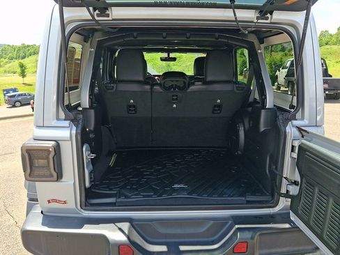 Used 2023 Jeep Wrangler Unlimited Rubicon w/ Xtreme 35 Tire Package AWD/4WD image 29