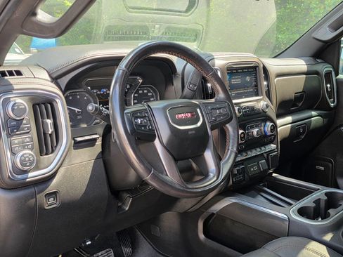 Used 2021 GMC Sierra 1500 AT4 w/ AT4 Premium Package AWD/4WD image 13