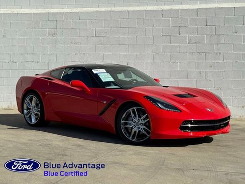 Used 2018 Chevrolet Corvette Stingray Coupe w/ 3LT Preferred Equipment Group image 1