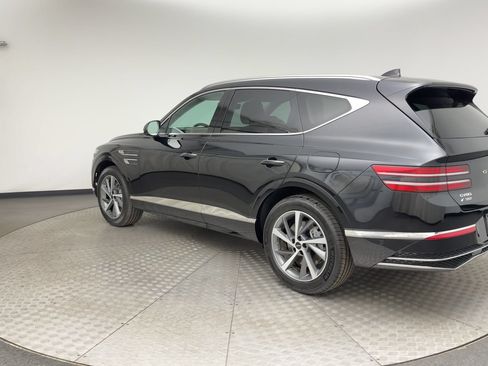 Certified 2026 Genesis GV80 2.5T Advanced AWD/4WD image 4