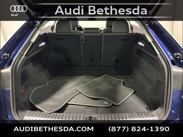 Used 2023 Audi Q8 Premium Plus w/ Premium Plus Package AWD/4WD image 11