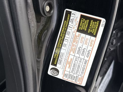 Used 2019 Nissan Kicks SR w/ SR Premium Package image 48