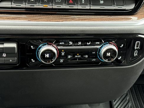 New 2026 GMC Sierra 1500 Elevation image 21