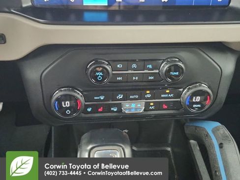 Used 2021 Ford Bronco Wildtrak image 28