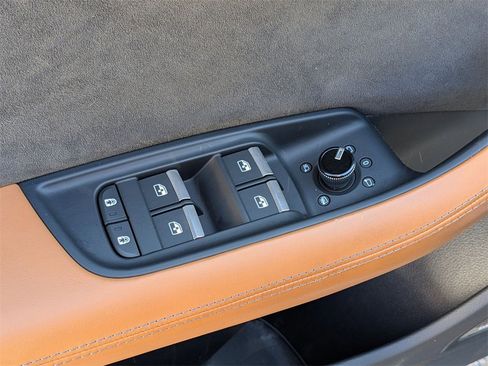 Used 2022 Audi RS Q8 image 13