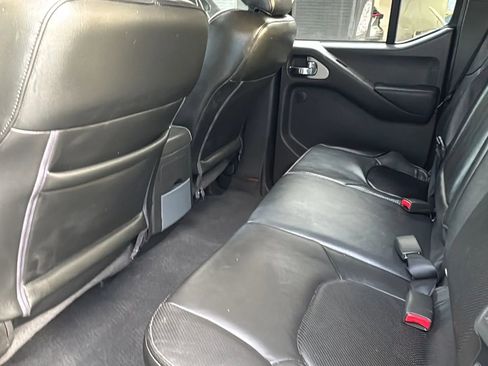 Used 2020 Nissan Frontier PRO-4X w/ Pro-4x Utility Package image 26