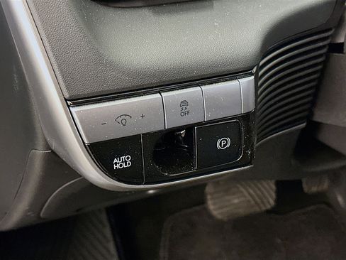 Used 2023 Hyundai Ioniq 5 SE image 17