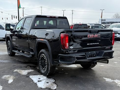 Used 2022 GMC Sierra 2500 AT4 w/ AT4 Preferred Package AWD/4WD image 6