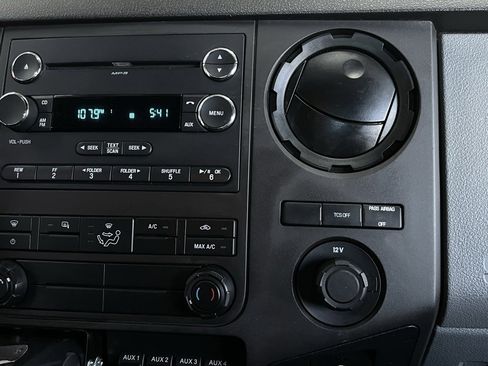 Used 2014 Ford F350 XL w/ Power Equipment Group image 29