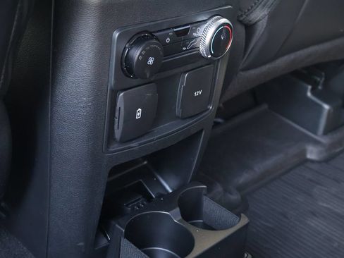 Used 2023 Ford Explorer XLT w/ Equipment Group 202A AWD/4WD image 33