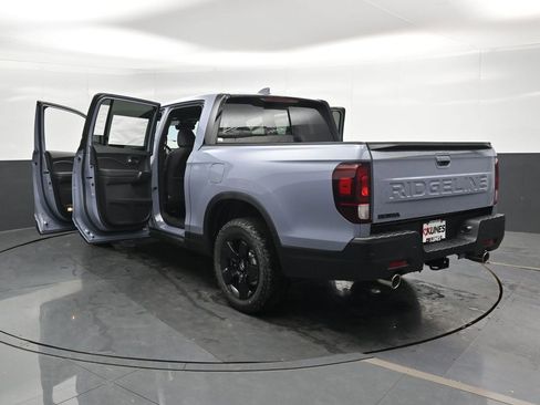 New 2026 Honda Ridgeline Black Edition image 47